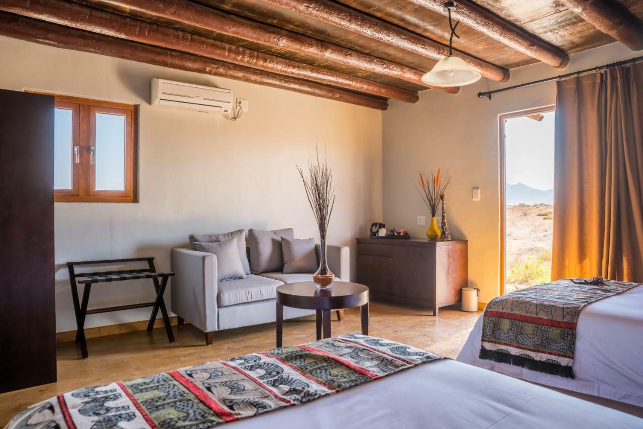 Agama Lodge Solitaire Extérieur photo